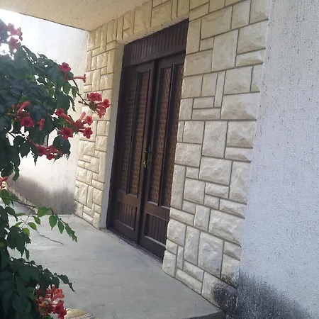 게스트하우스 Dedine 3*