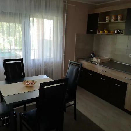 게스트하우스 Dedine 3*