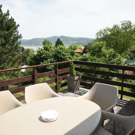 게스트하우스 Dedine 3*