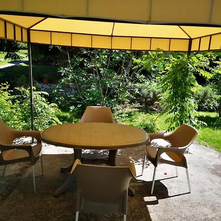 Dedine 게스트하우스 골루바츠